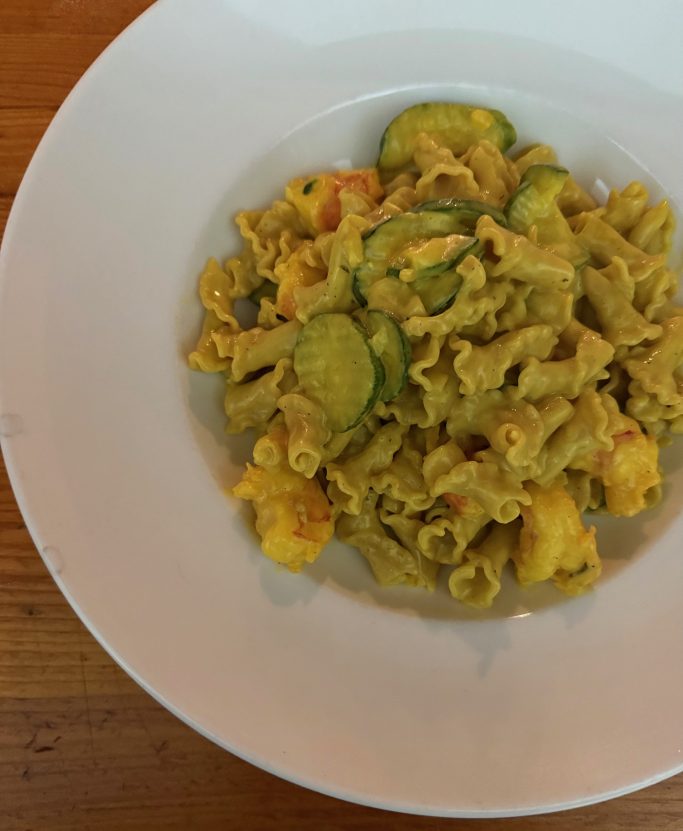Teilvollkorn Bio Emme mit Gamberi, Zucchini e Safran